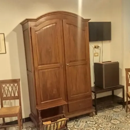 Tribunale Basement Casa de hóspedes